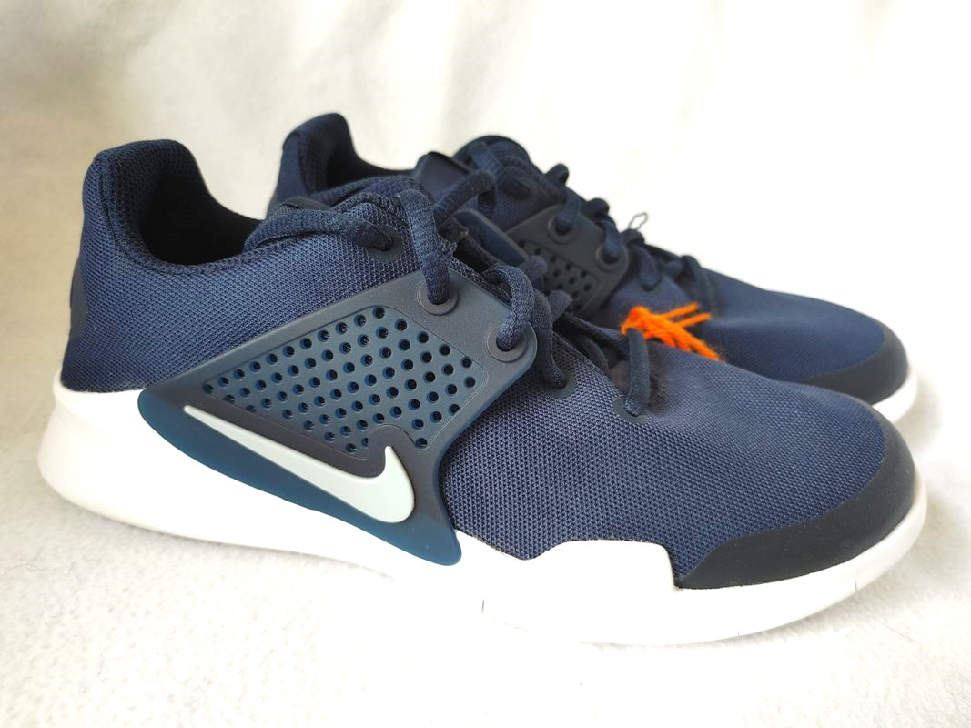 Kid's Closet merchandise prep example